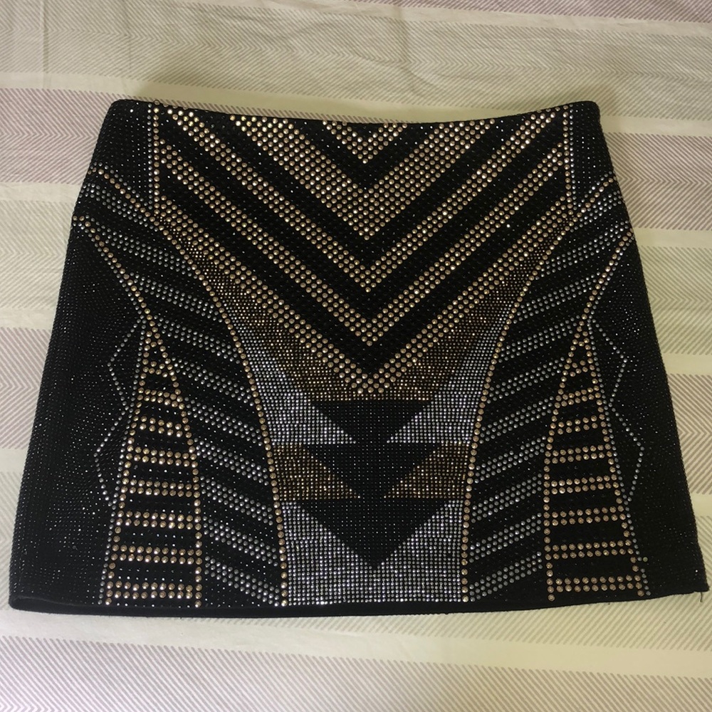 Mini skirt with detail